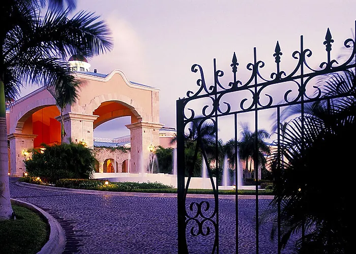 Resort Royal Hideaway Playacar Adults Only 5*